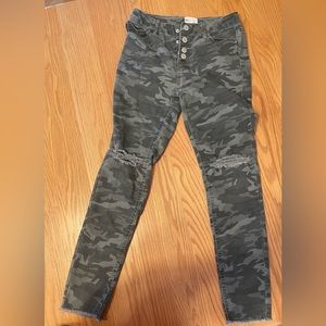 EUC SO sz 12 girls Camo button fly distressed jeans